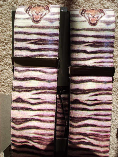 WILDLIFE TIGER 1 1/2"X48" Suspenders with 4 strong 1"x 1" Grips and 2 Length Adjusters in the front, all in Stainless Steel FINISH. Entirely Stretchable Hand Washable and Hang to Dry Cotton/Polyester Material. UB220N48WLTG