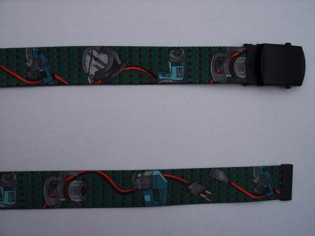 POWERTOOLS GREEN - High Quality U.S. Made Cotton/Polyester Non-Stretching Material with Solid Belt Buckle. These will fit all size waists from 8" up to 48" by un-clamping Buckle and cutting off extra material on non-metal end. Then just re-clamp Material. BELT-UA250N48PTGN