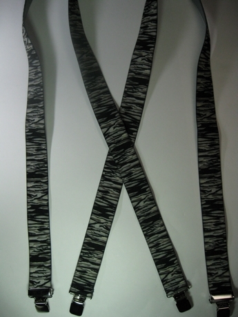 CAMOUFLAGE 1 1/2" X 48" SUSPENDERS With 2 Strong Chrome Adjusters And 4 Grips. UB220N48TSCT
