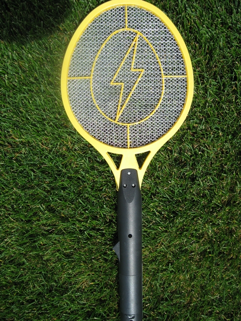 ONE ZAP-1   1500 Volt Electronic Bug Zapper. Kills House Flies, May Flies, Deer Flies, Horse Flies, Mosquitoes, Yellow Jackets, Hornets. Wasps, Spiders, Cockroaches, Centipedes, and Moths.   Suggested Retail Price $12.99 on Sale  $7.50 each..  2 to 4 Day U.S.Priority Mail $4.95 total shipping cost. ONE ZAP-1